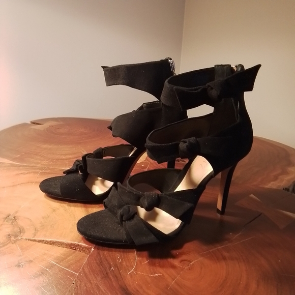 Schatz Black Suede Miranda Bow Heels - 7.5B - Picture 10 of 15